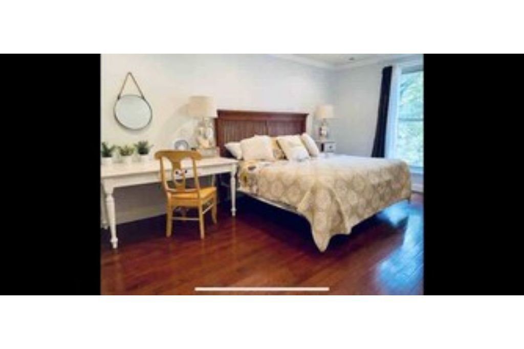 2 quartos, ferros/tábuas de passar roupa, Wi-Fi, roupa de cama