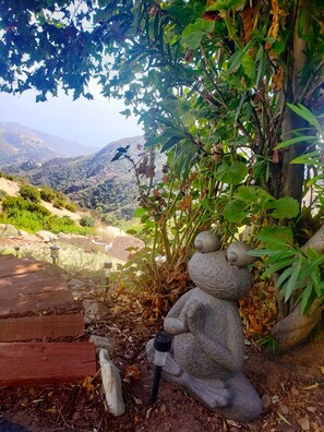 تفاصيل الفندق من الخارج