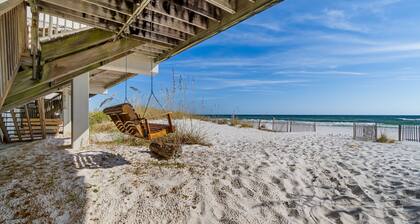 Beachfront townhome with ocean views, 2 balconies, W/D, & AC - dog-friendly