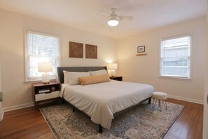 3 bedrooms, desk, free WiFi, bed sheets