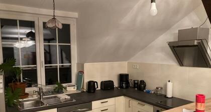 Romantische antik eingerichtete Ferienwohnung am nördlichen Stadtrand von Berlin