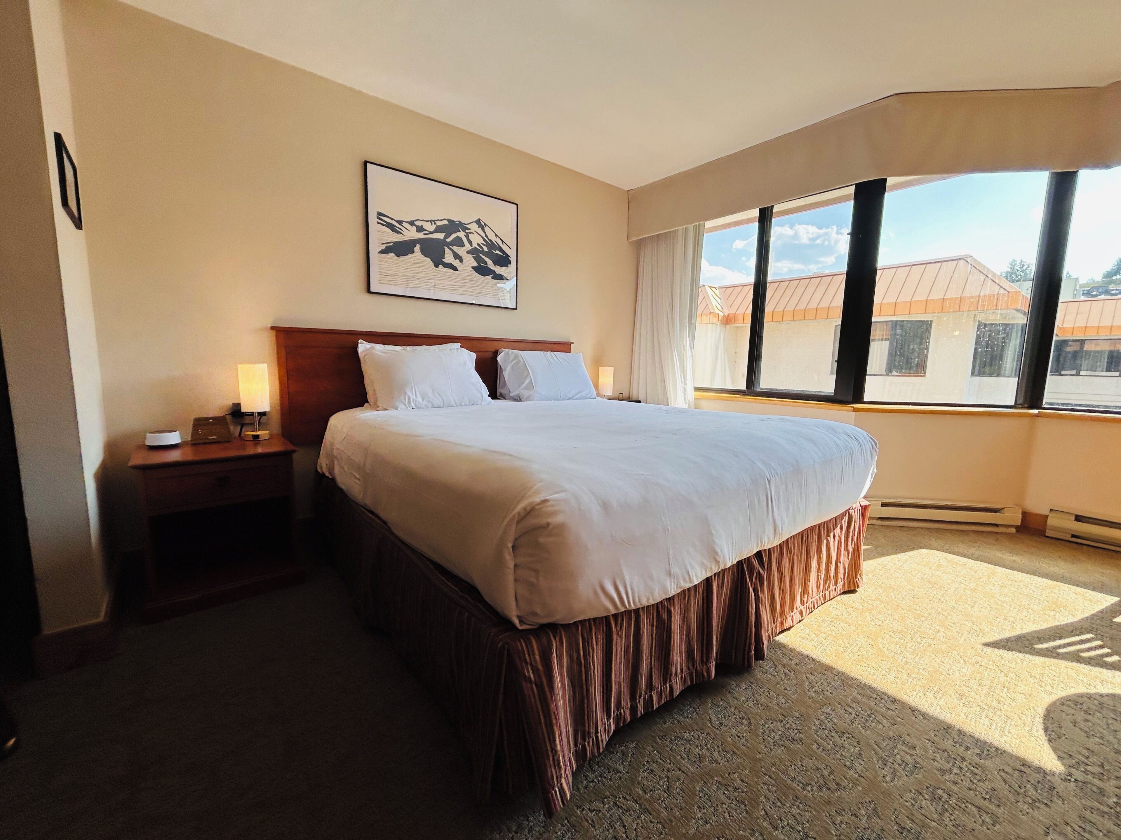 1 bedroom, in-room safe, desk, iron/ironing board