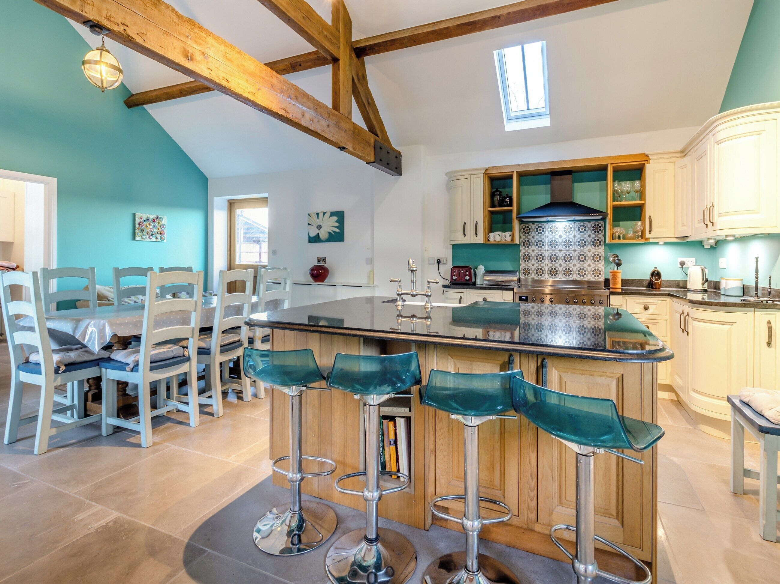 Dishwasher, highchair