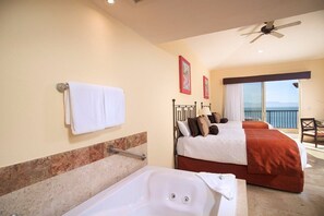 2 bedrooms, in-room safe, iron/ironing board, WiFi