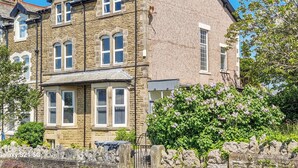 Exterior - 2 bedroom accommodation in Hest Bank (Hest Bank)