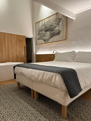 2 chambres, fer et planche à repasser, Wi-Fi gratuit, draps fournis