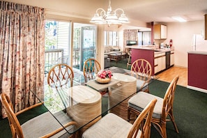 Duplex, 2 Bedrooms | Private kitchen | Full-size fridge, microwave, oven, stovetop - Sandcastle Cove Resort (New Bern)
