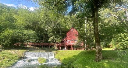 River Home& 15 acres with your own beach next to Hodgson Mill.