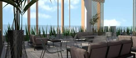 Un área de estar exterior moderna con sofás y sillones, ventanas amplias y plantas en macetas.