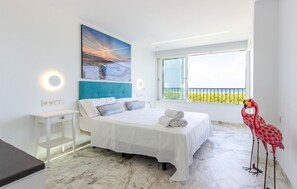 3 chambres, fer et planche à repasser, Wi-Fi gratuit, draps fournis