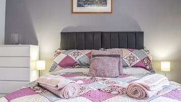 1 bedroom, free WiFi, bed sheets