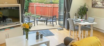 Woodside Retreat, Number 37