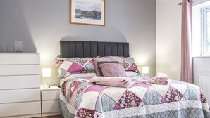 Room - Woodside Retreat, Number 37 (Newbold Coleorton)