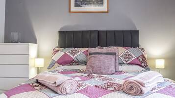 1 bedroom, WiFi (free), bed sheets