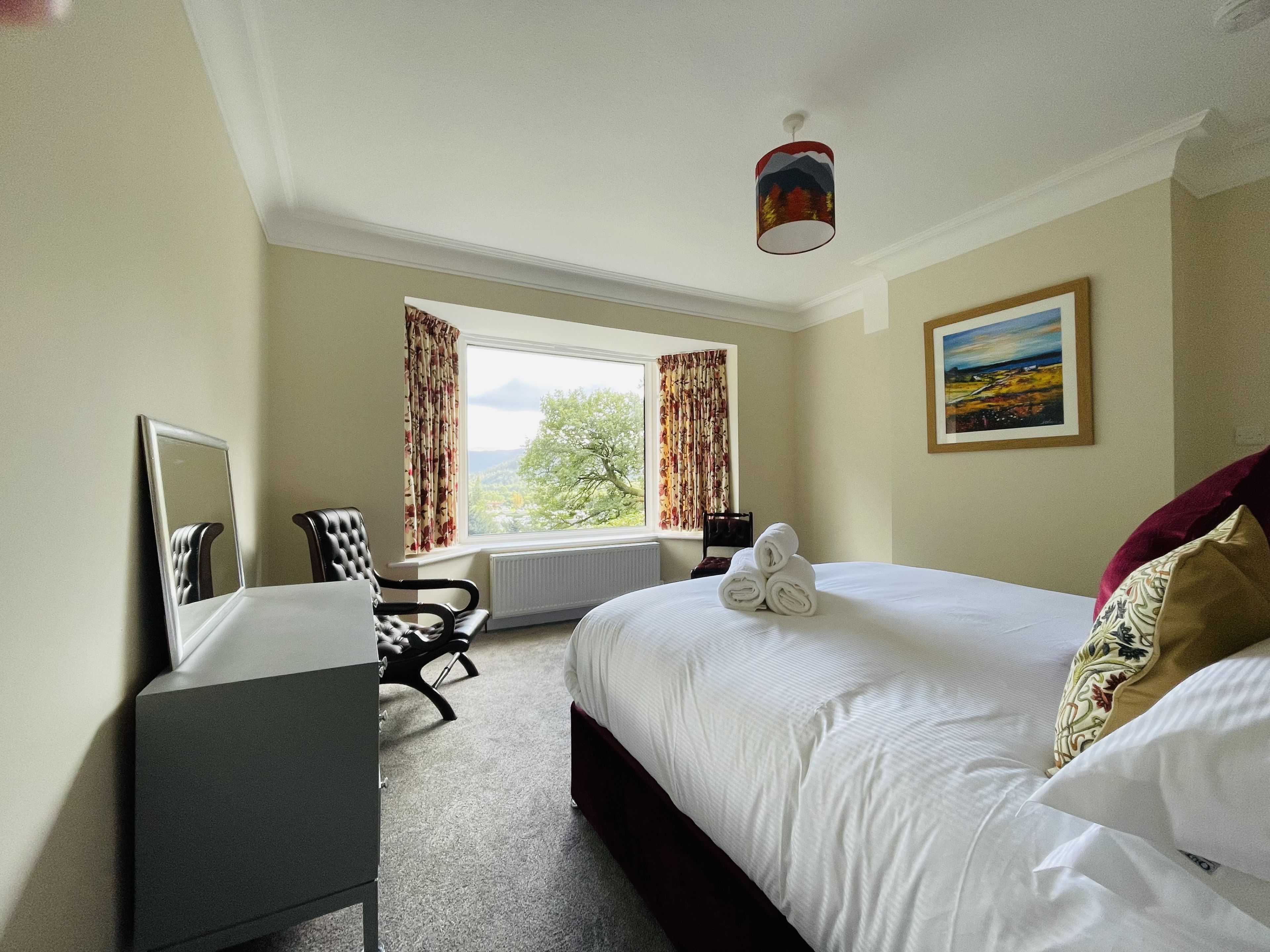 3 habitaciones, tabla de planchar con plancha y wifi gratis 