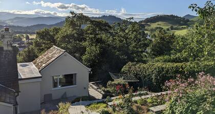 Three Peaks - a bungalow that sleeps 6 guests in 3 bedrooms