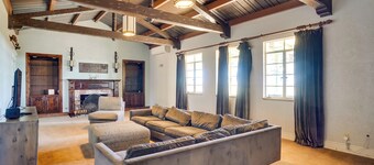 Secluded Ranch w/ Courtyard ~ 4 Mi to Odessa!