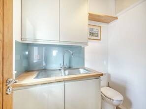 Dishwasher - 1 bedroom accommodation in Diss (Diss)