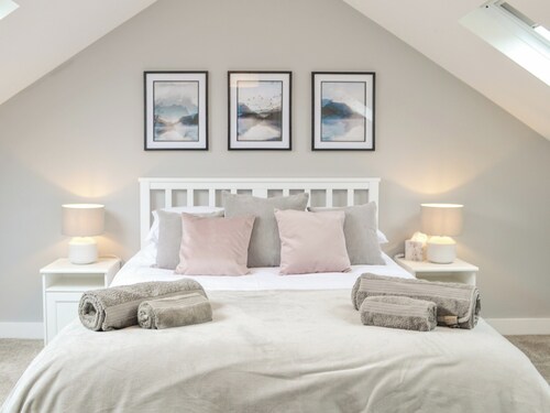 1 bedroom accommodation in Brampton