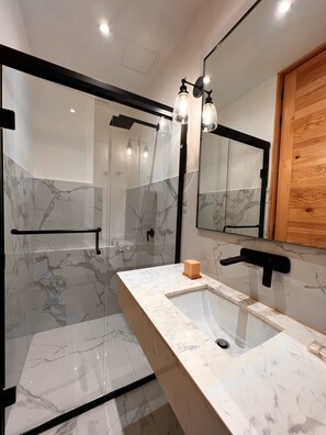 Egyptian cotton sheets, premium bedding, down duvets - Hotel Atia (Guadalajara)