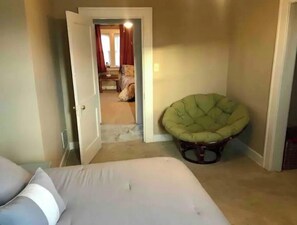 3 slaapkamers, een bureau, wifi, beddengoed