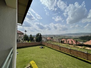 House | Property grounds - Captivating 7-bed House in Kigali, Rwanda (Kigali)