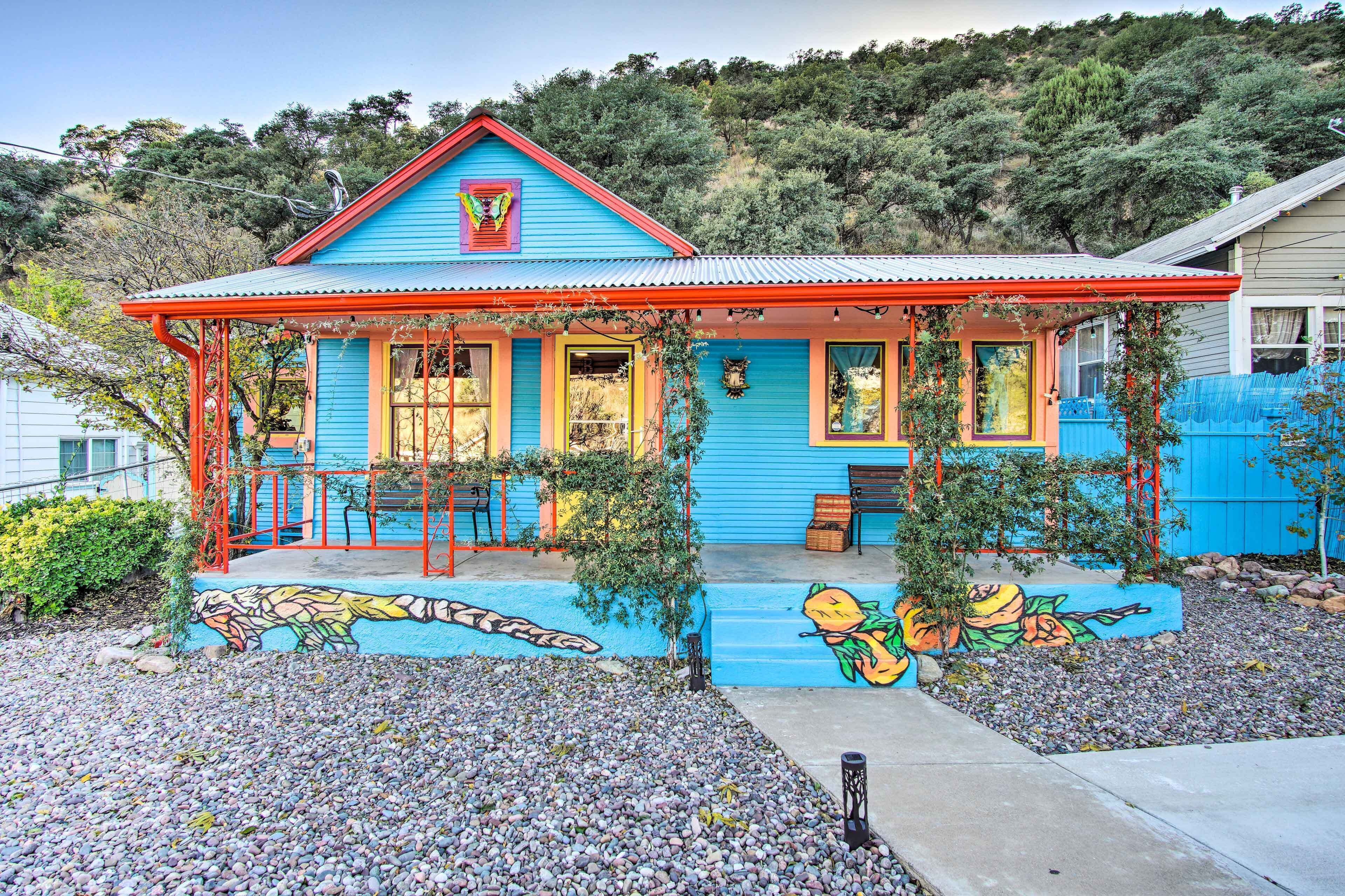 Colorful Bisbee Home w/ Patio ~ 1 Mi to Dtwn!