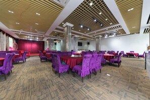 Unclassified image, 4 of 25, button - Weiyina Hotel (Renhua)