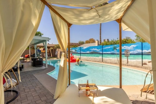 Heated Pool/Hot tub in heart of Tempe/ASU/Scottsdale