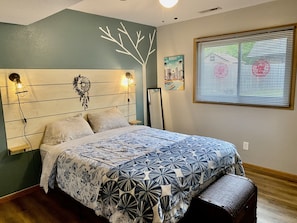 2 bedrooms, desk, iron/ironing board, free WiFi