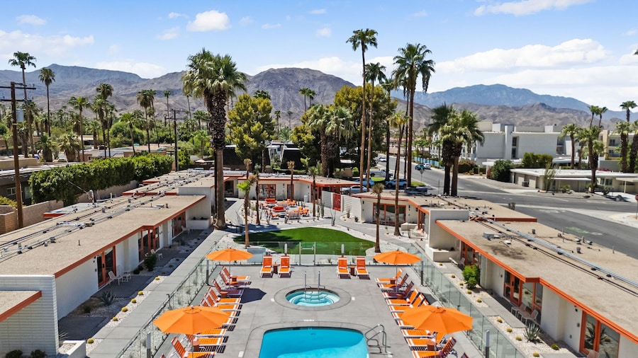 Mojave Resort - Adults Only