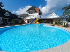 Front of property - English Resotel Hotel (Nakhon Si Thammarat)
