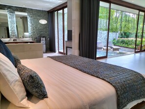 Luxury Room, 1 King Bed, Pool View | In-room safe, individually decorated, individually furnished, desk - Rama Gaia Villa (Ubud)