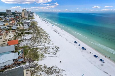 Free Amenities, Close To The Beach! Spyglass 105!