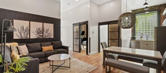 A Cleveland Modern and Historic Apartment