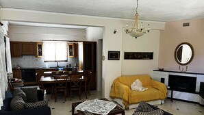Interior - Thalatta & Oros Traditional Villa in Tyros (South Kynouria)