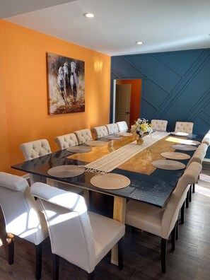 Daily continental breakfast (USD 25 per person)