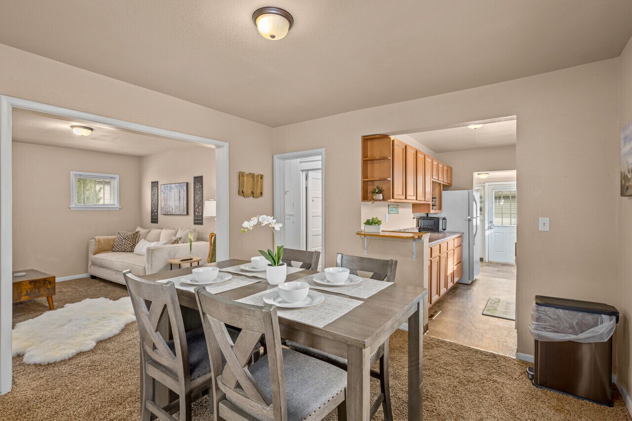 Classic home on a quiet street - No cleaning fee!