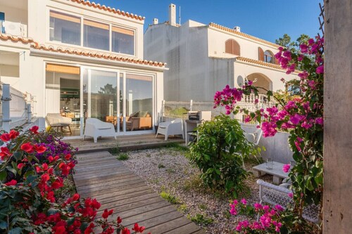 Garden Apartment | Beach House Clerigo