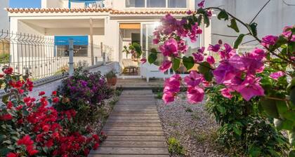 Garden Apartment | Beach House Clerigo