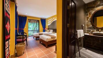 Deluxe Bungalow | Bathroom