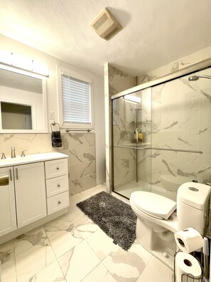 Douche, bidet