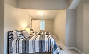 3 bedrooms, free WiFi, bed sheets