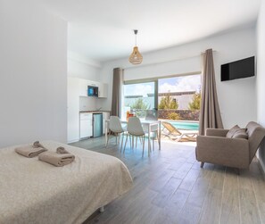 1 slaapkamer, een strijkplank/strijkijzer, gratis wifi, beddengoed