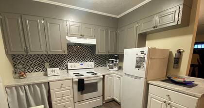 Marines peaceful retreat, The Spiral @ AbbeyAcres Near Beach with Washer & Dryer