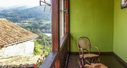 Casa Vely - country house in Abandames (Peñamellera Baja)