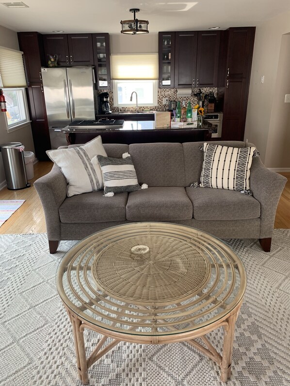 Televisión y chimenea 