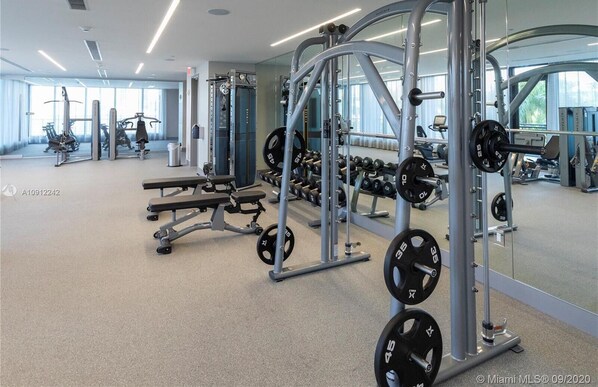 Fitness facility - New construction, luxury apartment...Doral, Florida. (Doral)