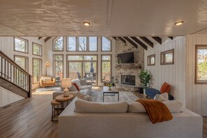 TV, fireplace, DVD player