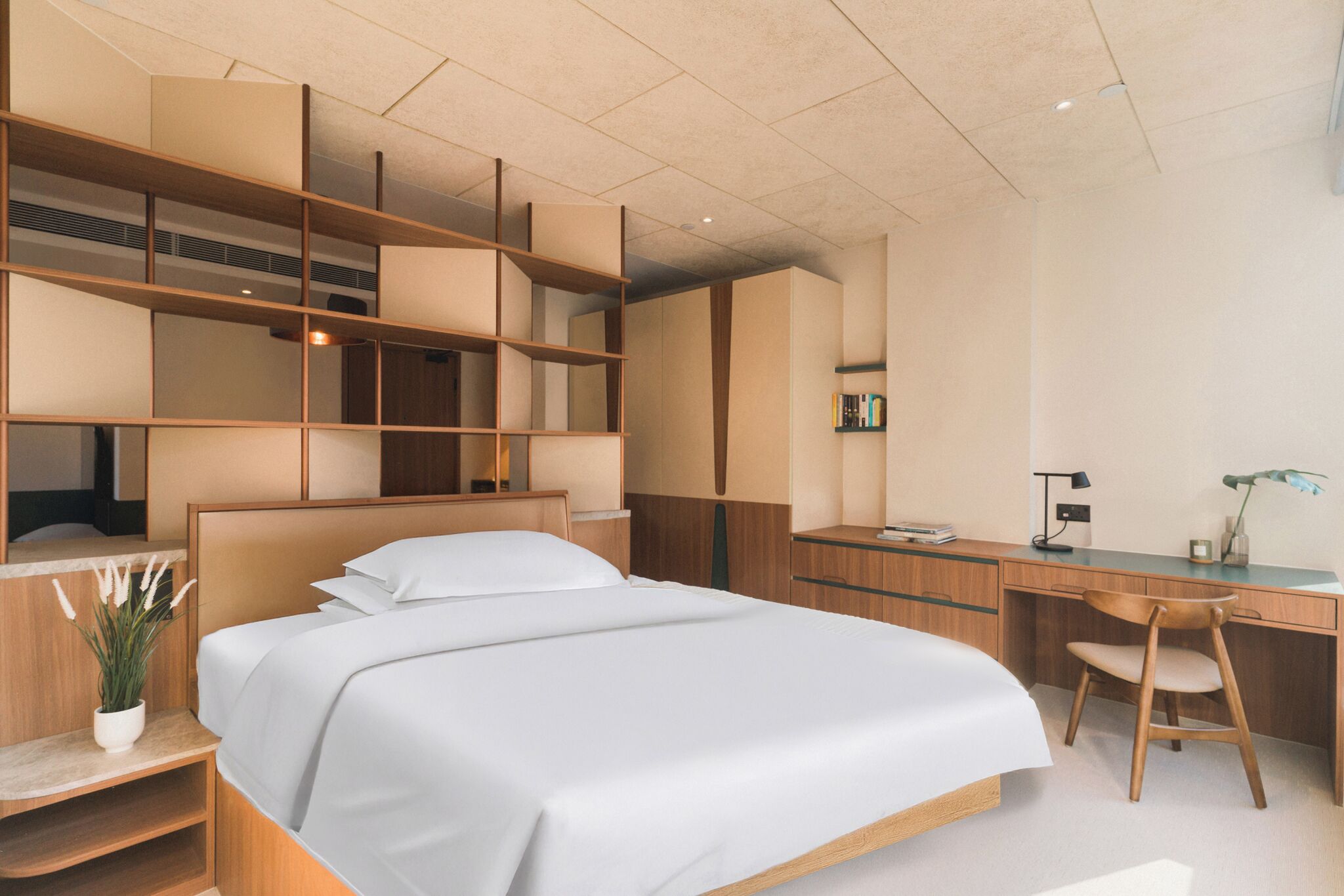 Quarto casal superluxo | Escrivaninha, Wi-Fi de cortesia, roupa de cama